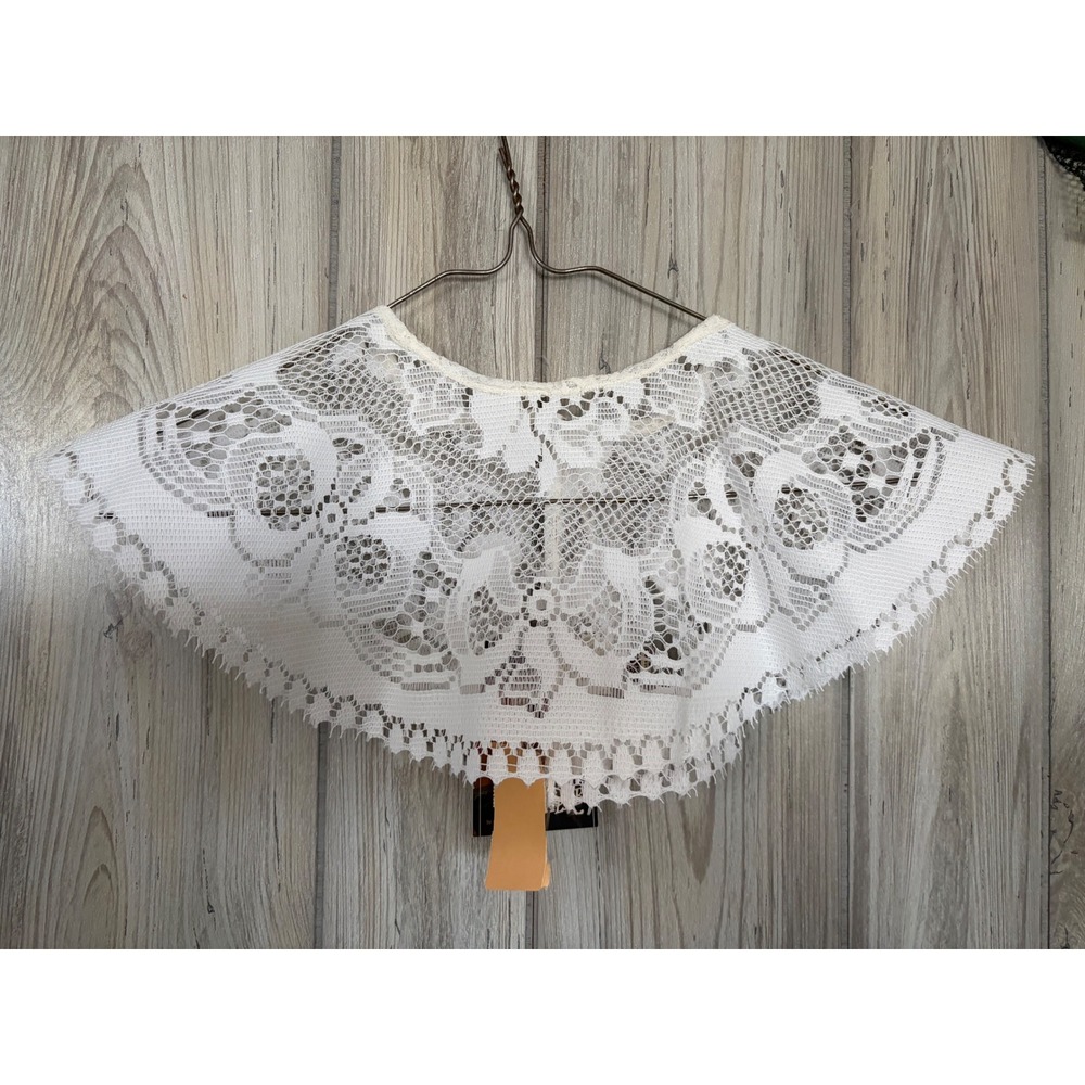 Kathleen for Sweet Herb White Lace Capelet Collar Vintage Floral Fringe NWT